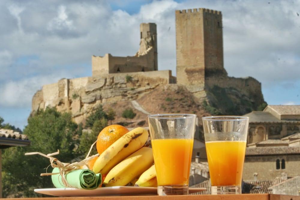 Posada De Uncastillo Esterno foto