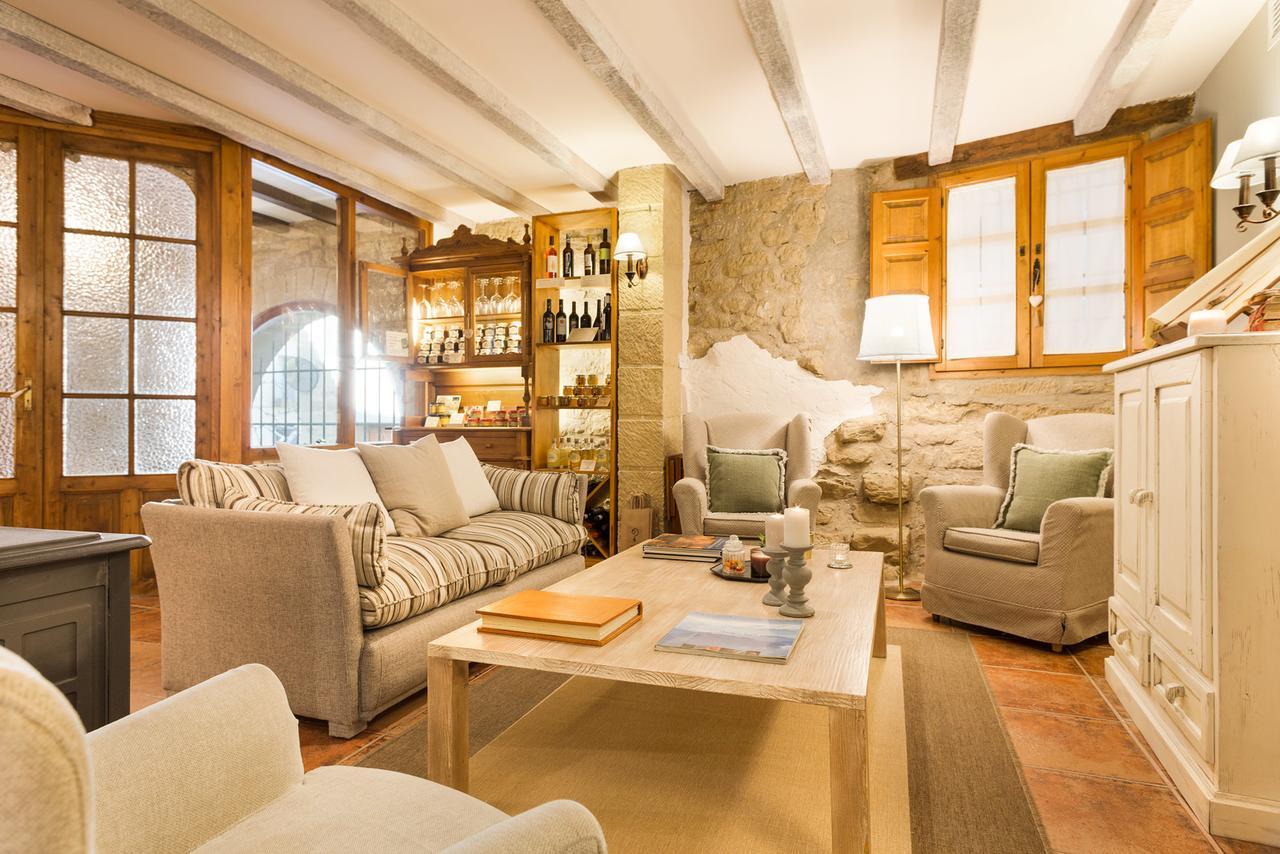 Posada De Uncastillo Esterno foto