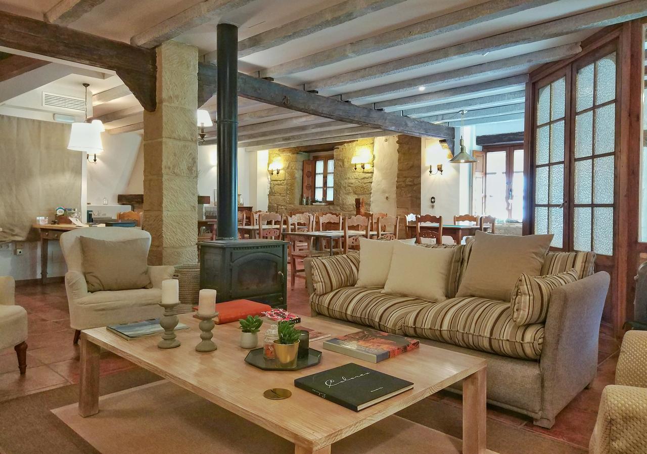 Posada De Uncastillo Esterno foto