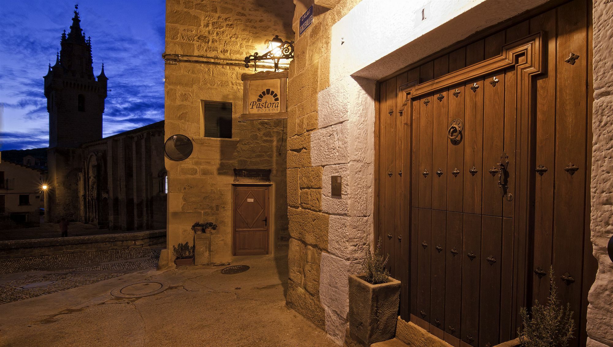 Posada De Uncastillo Esterno foto