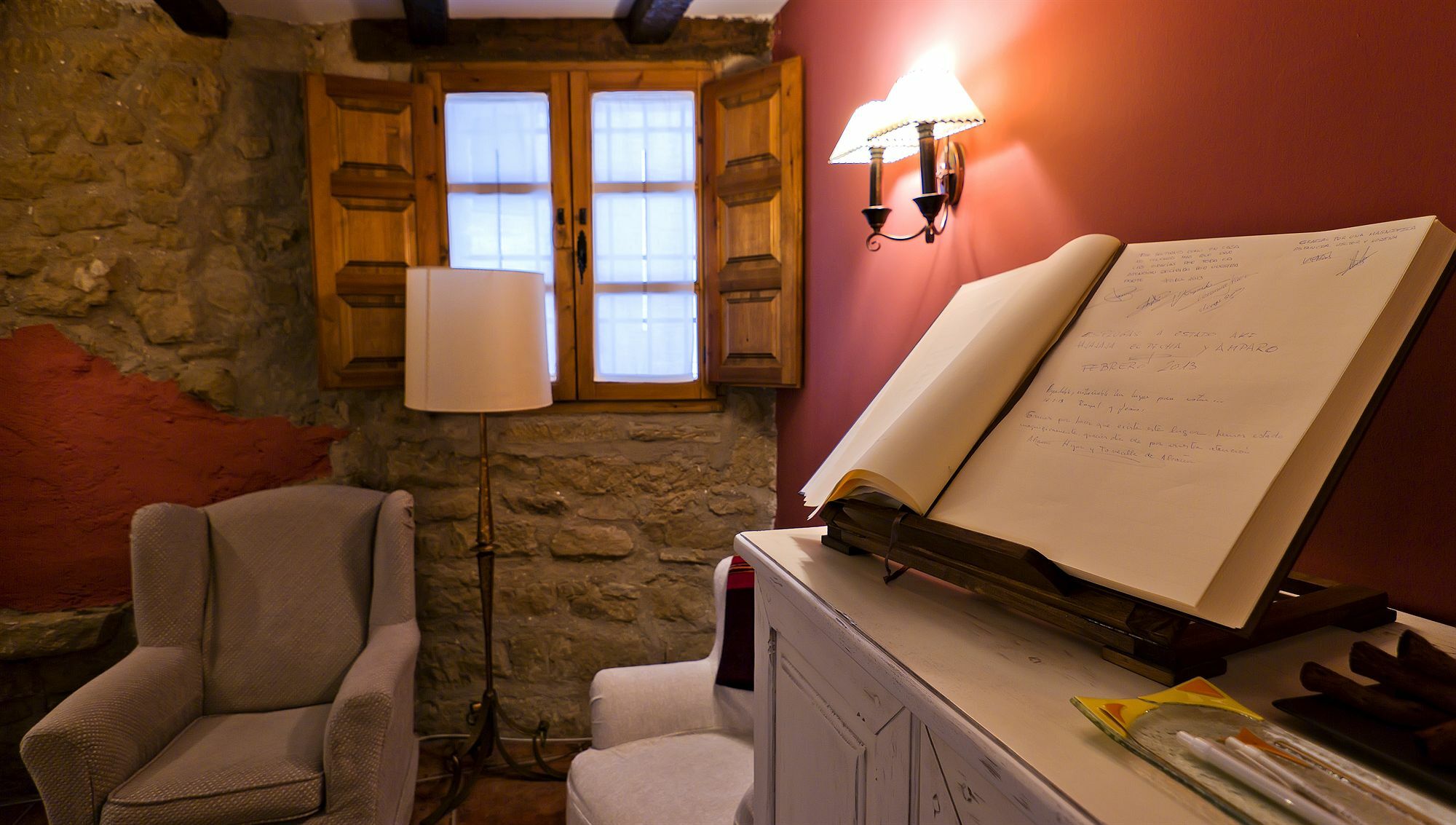 Posada De Uncastillo Esterno foto